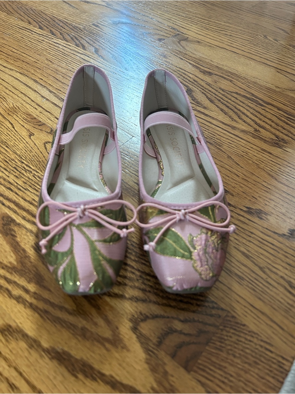Floral Embroidered Pink Ballet Flats with Bow - Women